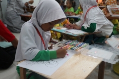 foto lomba mewarna2